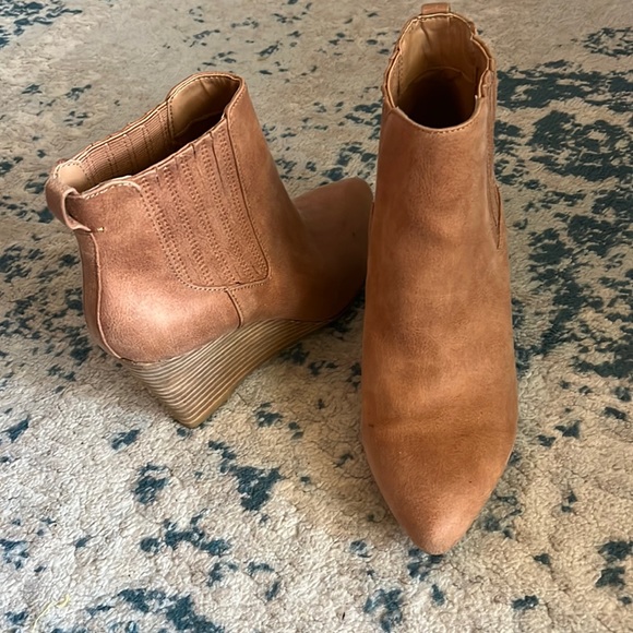 Booties - Picture 5 of 7